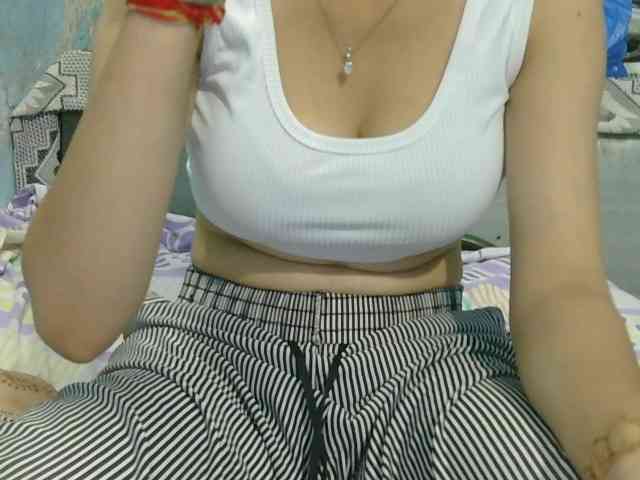 Model: skinnyindiangirl77