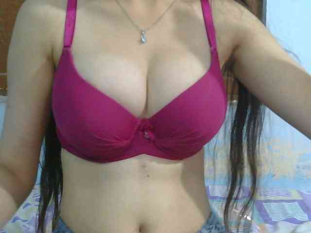 skinnyindiangirl77 webcam