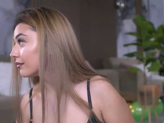 BlairBlonde live cam preview