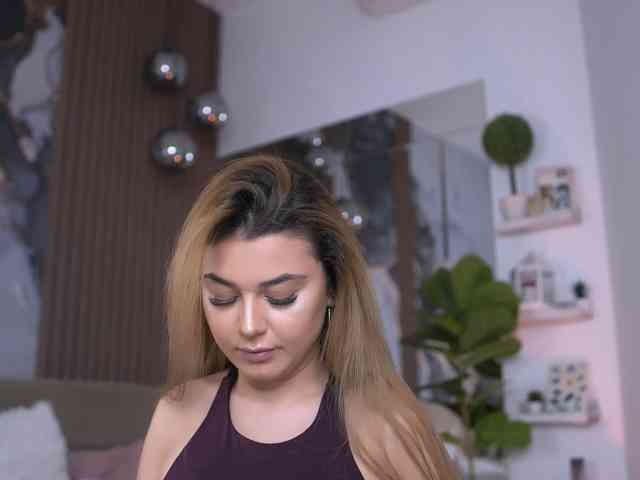 BlairBlonde
