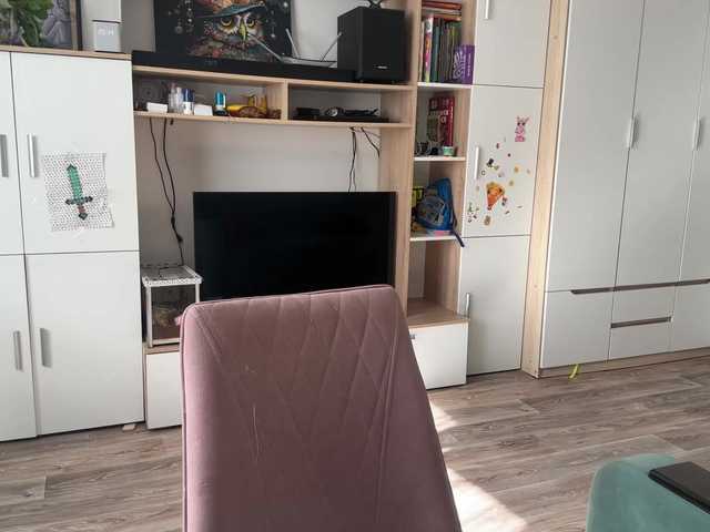 AprylProffit live cam preview