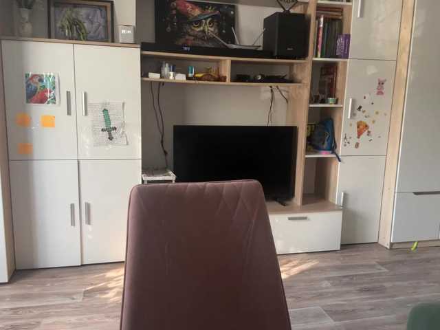 AprylProffit live cam preview