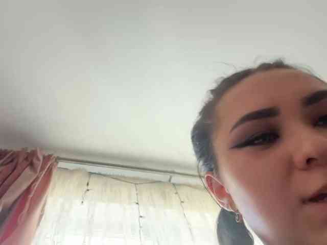 AprylProffit webcam