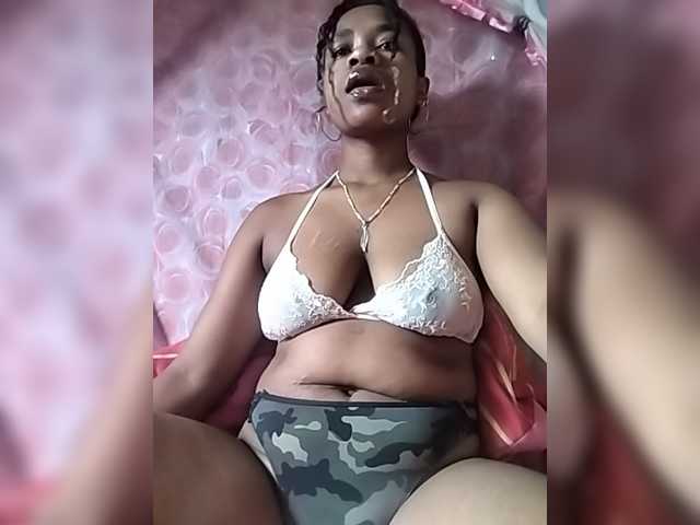 Mayrah07 live cam preview