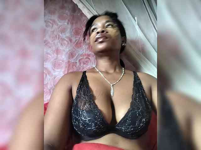 Mayrah07 webcam