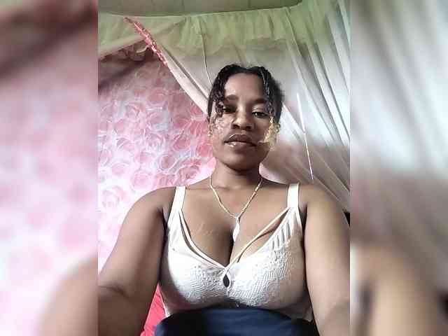Mayrah07 webcam