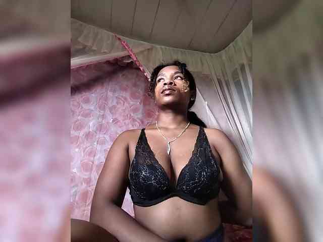 Mayrah07 webcam
