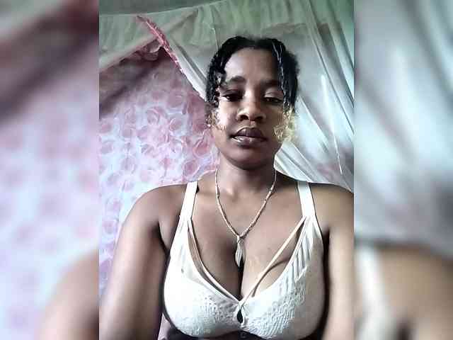 Mayrah07 webcam
