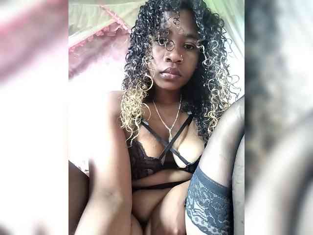 Mayrah07 webcam