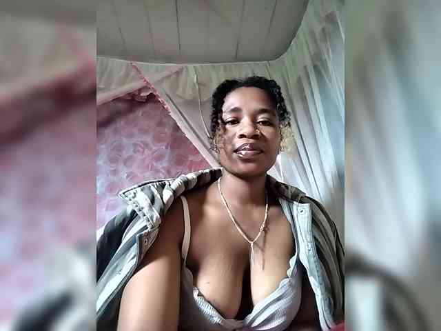 Mayrah07 webcam