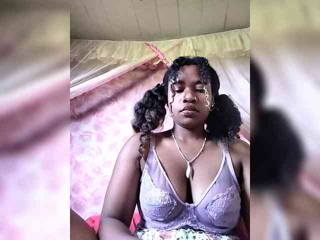 Mayrah07 webcam