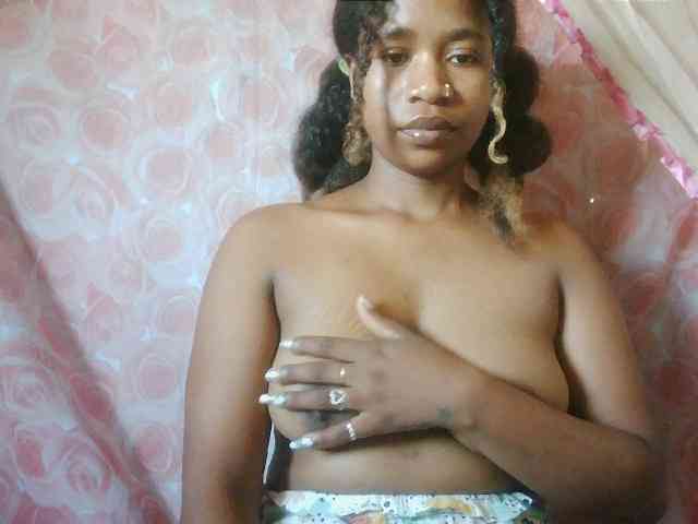 Mayrah07 webcam