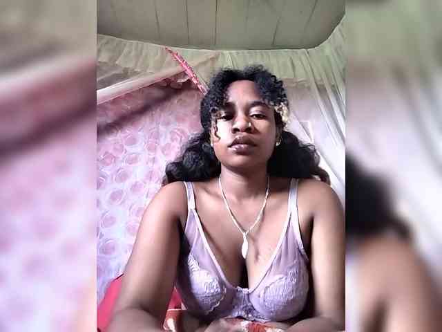 Mayrah07 webcam
