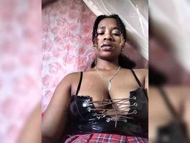 Mayrah07 webcam