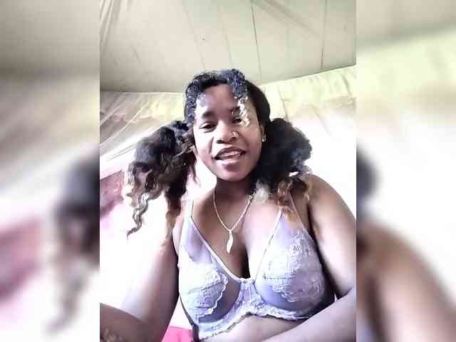 Mayrah07 webcam