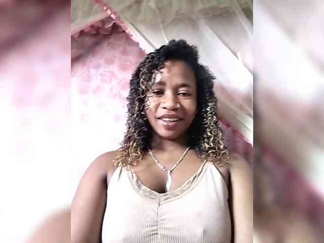 Mayrah07 webcam