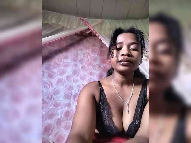 Mayrah07 webcam