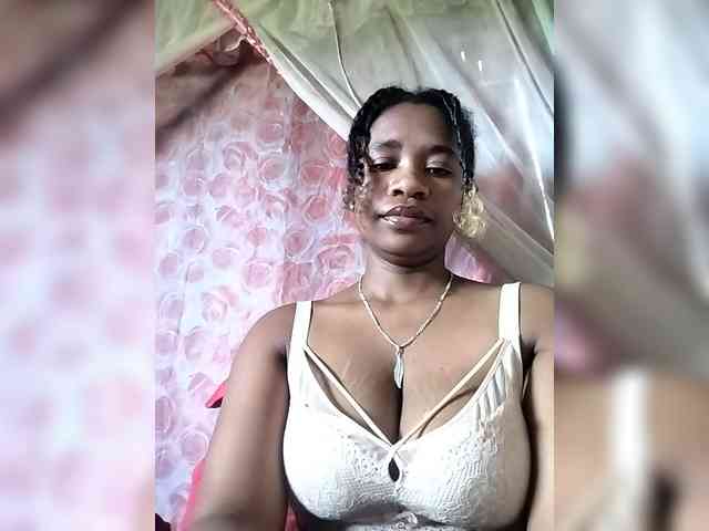 Mayrah07 webcam
