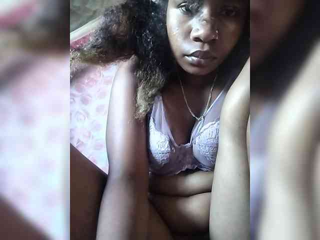 Mayrah07 webcam