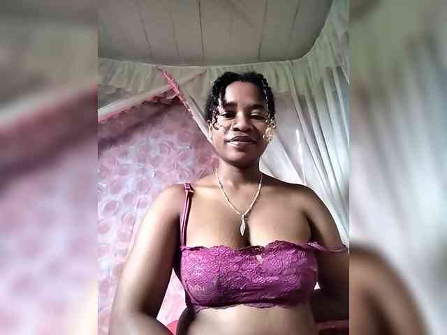 Mayrah07 webcam
