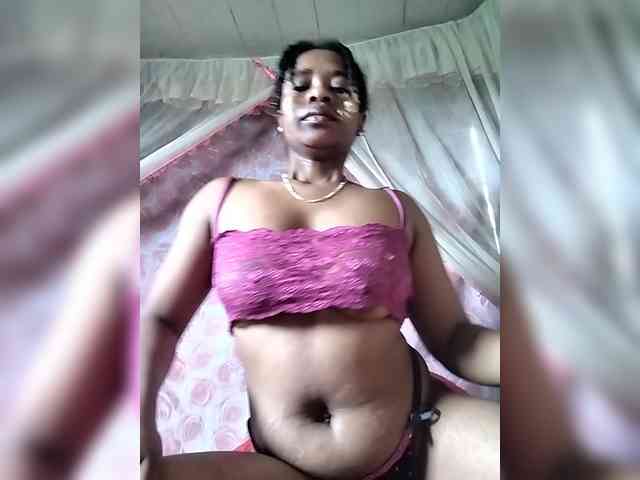 Mayrah07 webcam