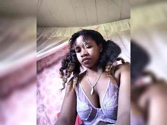 Mayrah07 webcam