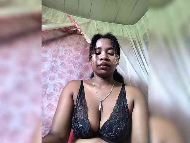 Mayrah07 webcam