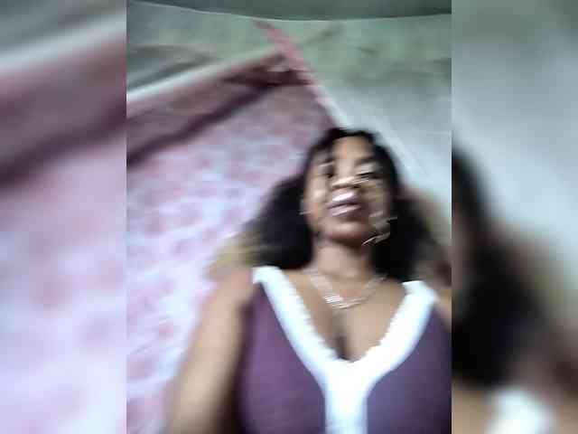 Mayrah07 webcam