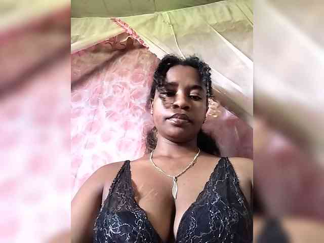 Mayrah07 webcam