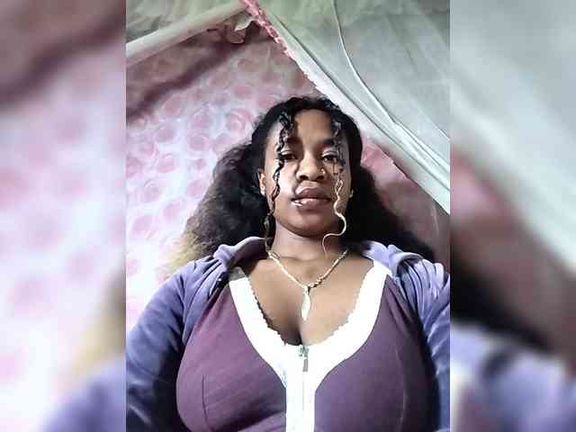Mayrah07 webcam