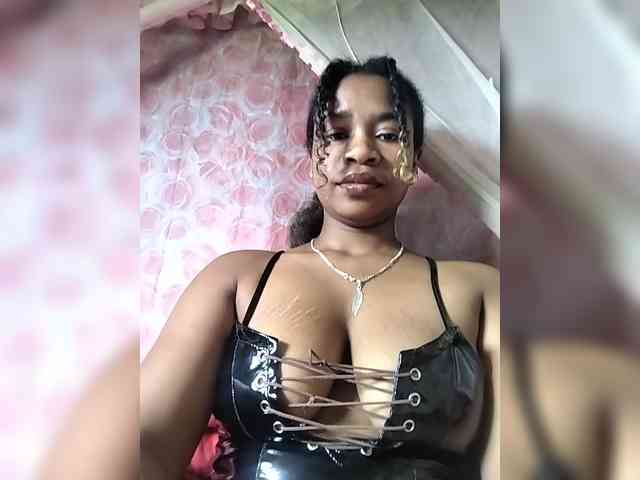 Mayrah07 webcam
