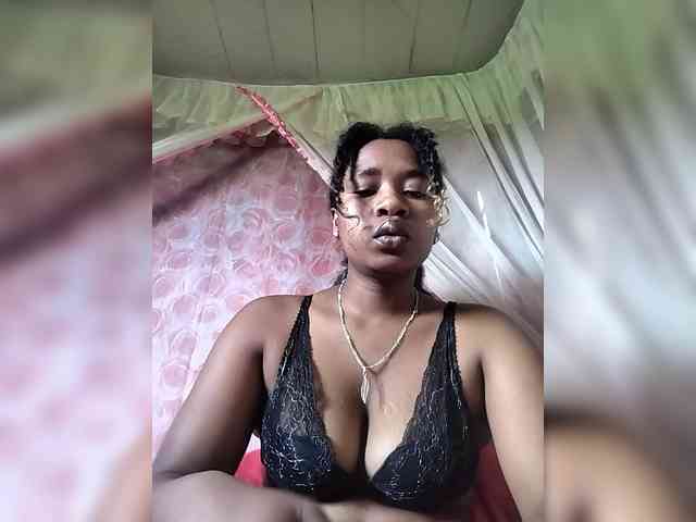 Mayrah07 webcam