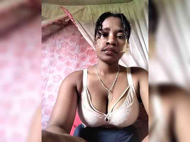 Mayrah07 webcam