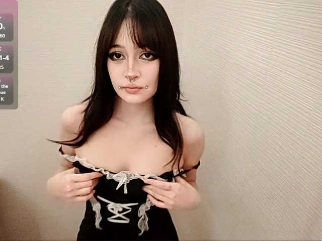 JenelleFaires live cam on BongaCams