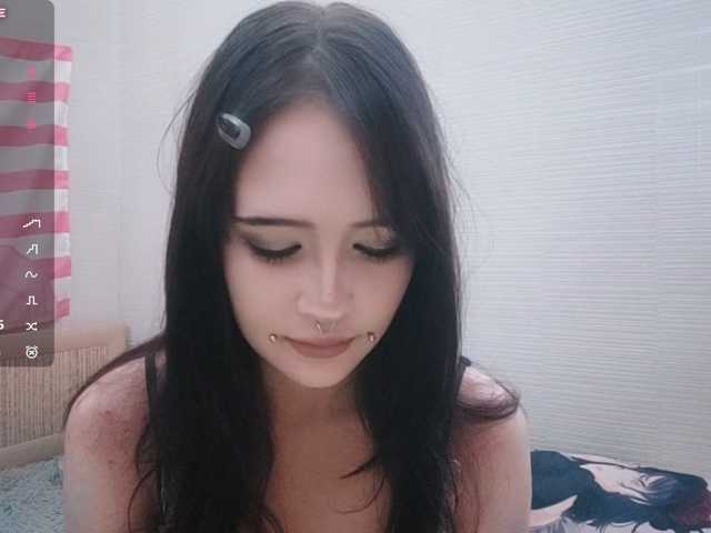JenelleFaires live cam on BongaCams