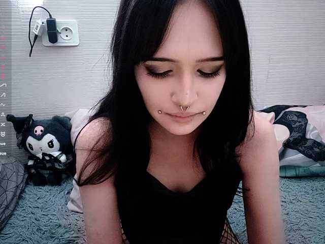 JenelleFaires live cam on BongaCams