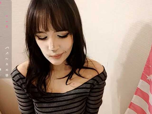 JenelleFaires live cam on BongaCams