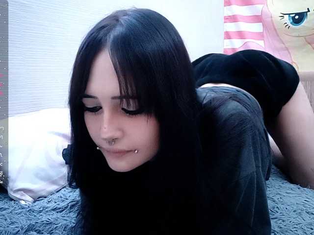 JenelleFaires live cam on BongaCams