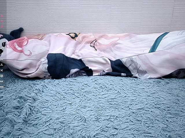 JenelleFaires live cam on BongaCams