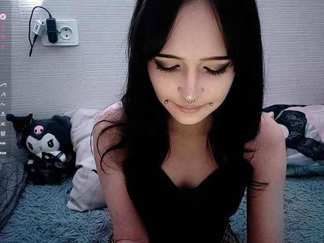 JenelleFaires live cam on BongaCams
