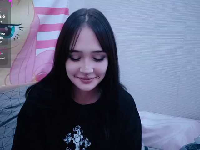 JenelleFaires, live now on BongaCams