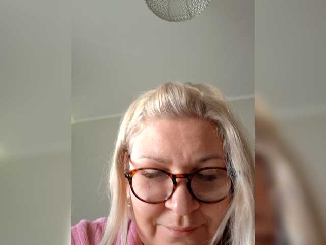 Nika03, en vivo ahora en BongaCams