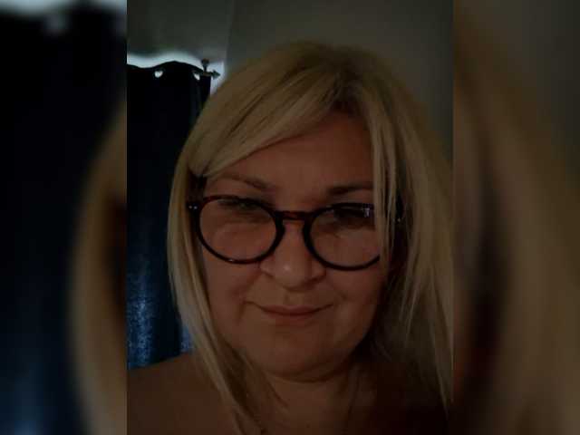 Nika03 live cam on BongaCams