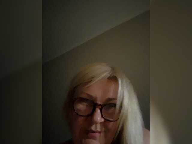 Nika03 live cam preview
