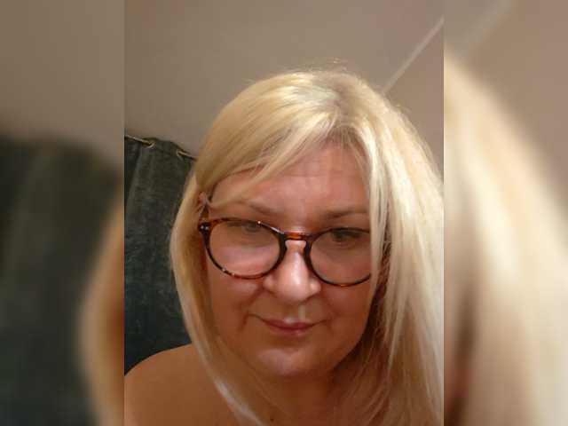 Nika03 live cam