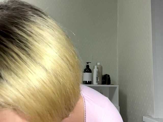 RenettaPiasecki live cam on BongaCams