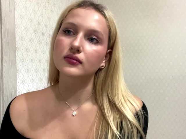 RenettaPiasecki live cam on BongaCams