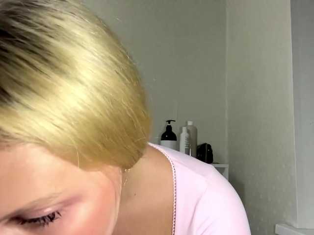 RenettaPiasecki live cam preview