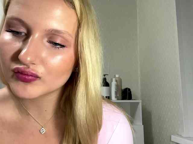RenettaPiasecki webcam