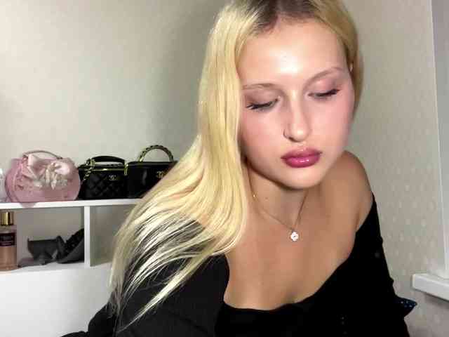 RenettaPiasecki webcam